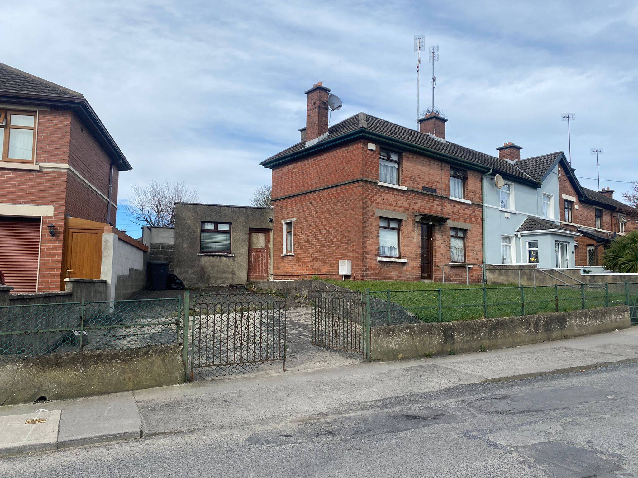 161 Pearse Park, Drogheda, Co Louth.