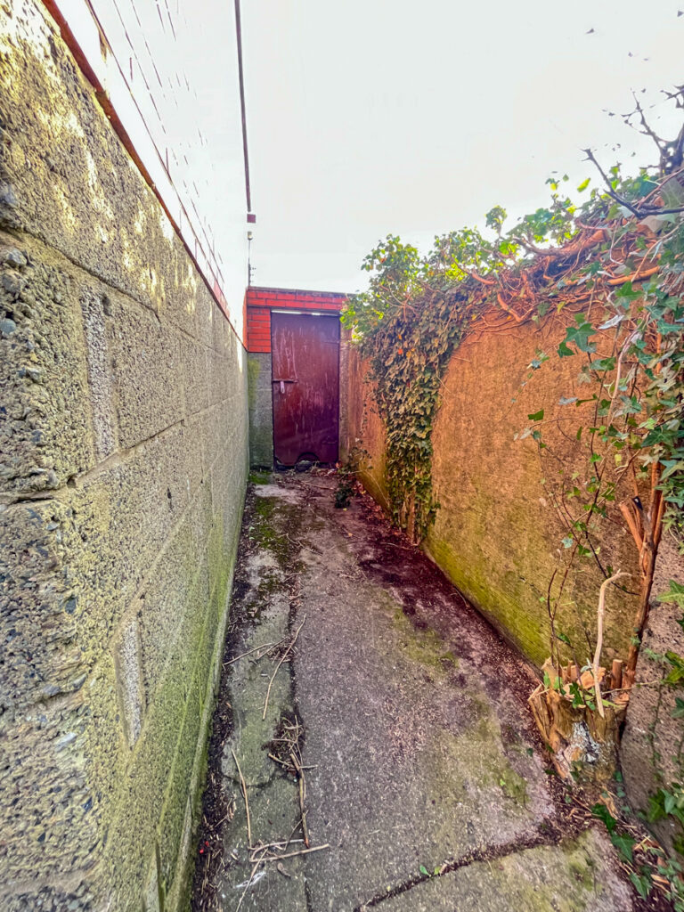 2 Emer Terrace, Castletown Road, Dundalk, Co. Louth