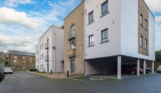 Apartment 10, Nicholas Court, Nicholas Street, Dundalk, Co. Louth – A91 ET82