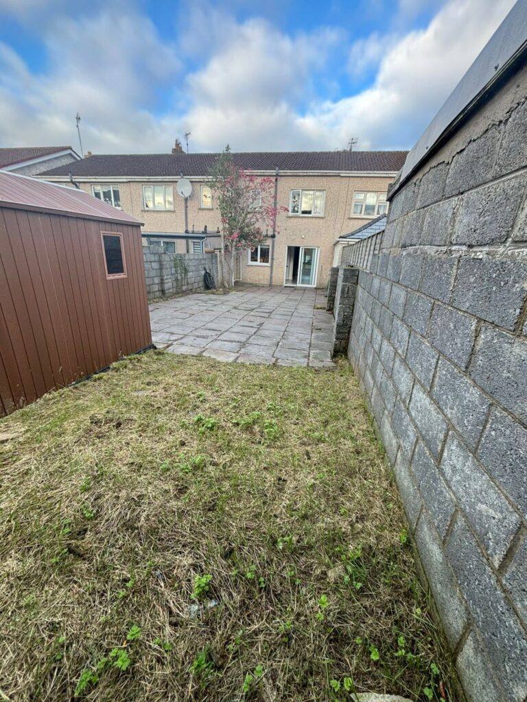 196 Cedarfield, Donore Road, Drogheda, Co. Louth.