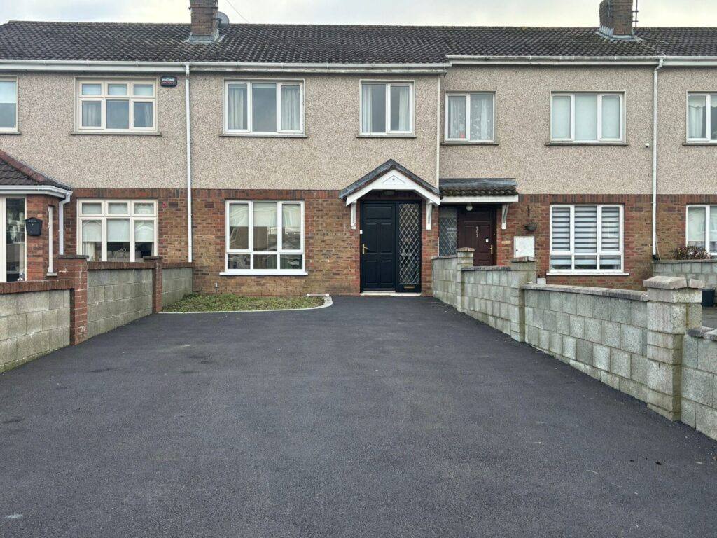 196 Cedarfield, Donore Road, Drogheda, Co. Louth.