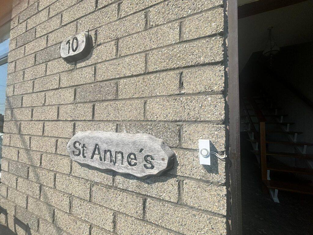 St Anne’s,10 New Houses, Mount Saint Oliver, Drogheda, Co. Louth – A92YY8E St Anne’s,10 New Houses, Mount Saint Oliver, Drogheda, Co. Louth – A92YY8E