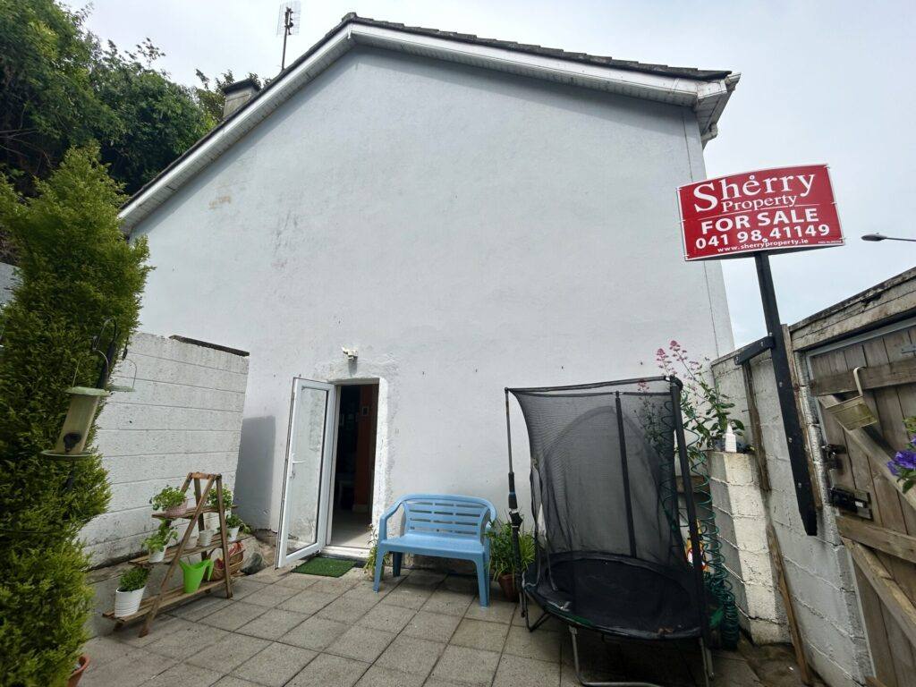1 Saint Mary’s Court, Mary Street, Drogheda, Co. Louth – A92 X6NR 1 Saint Mary’s Court, Mary Street, Drogheda, Co. Louth – A92 X6NR