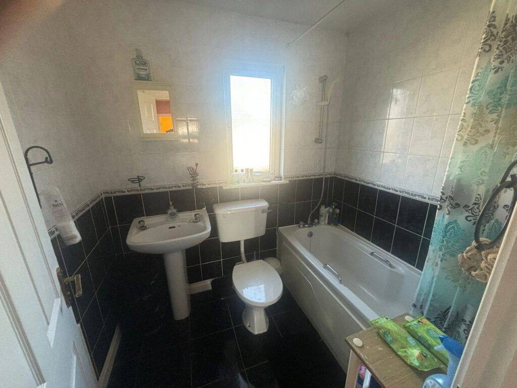 8 Knockbrack Downs, Drogheda, Co. Louth – A92 X9K4 8 Knockbrack Downs, Drogheda, Co. Louth – A92 X9K4