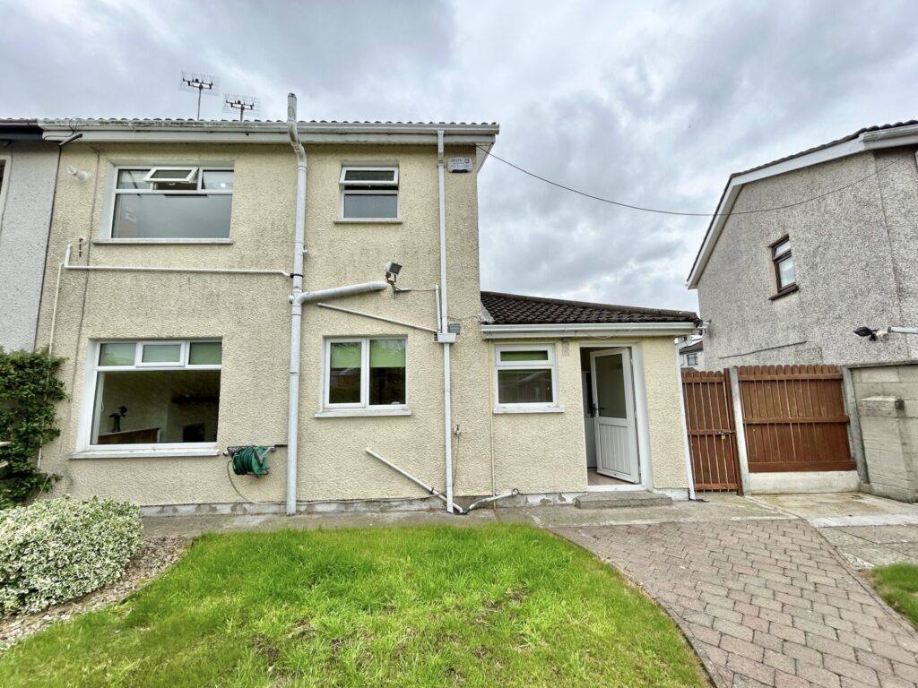 35 Hazelwood Avenue, Bay Estate, Dundalk, Co. Louth – A91 X8N7