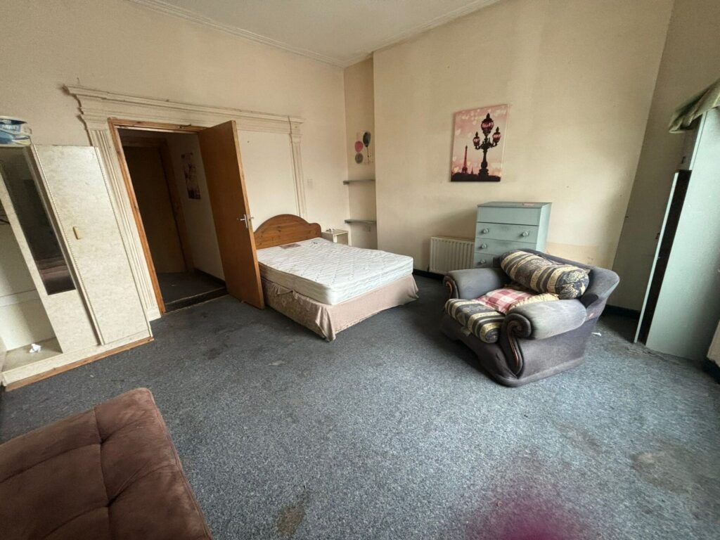 34 Seatown Place, Dundalk, Co. Louth 34 Seatown Place, Dundalk, Co. Louth