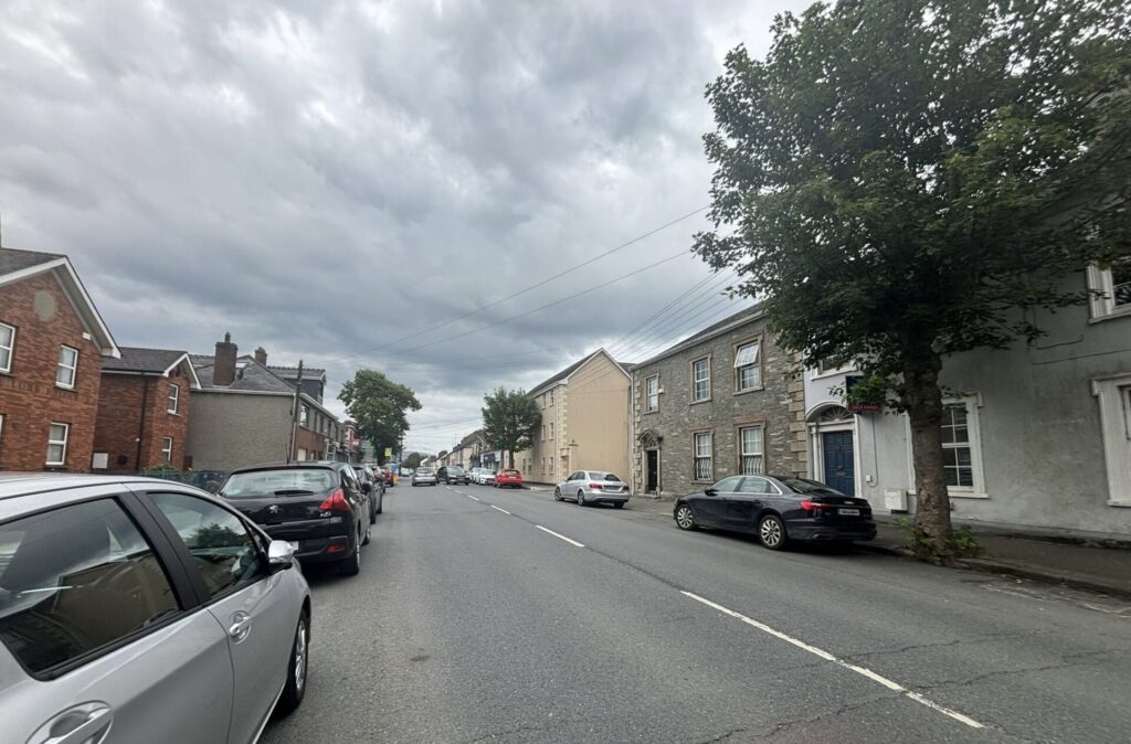 35 Seatown Place, Dundalk, Co. Louth 35 Seatown Place, Dundalk, Co. Louth