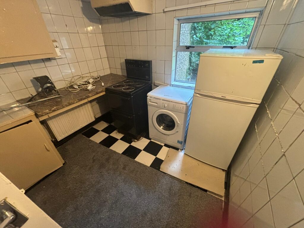 35 Seatown Place, Dundalk, Co. Louth 35 Seatown Place, Dundalk, Co. Louth