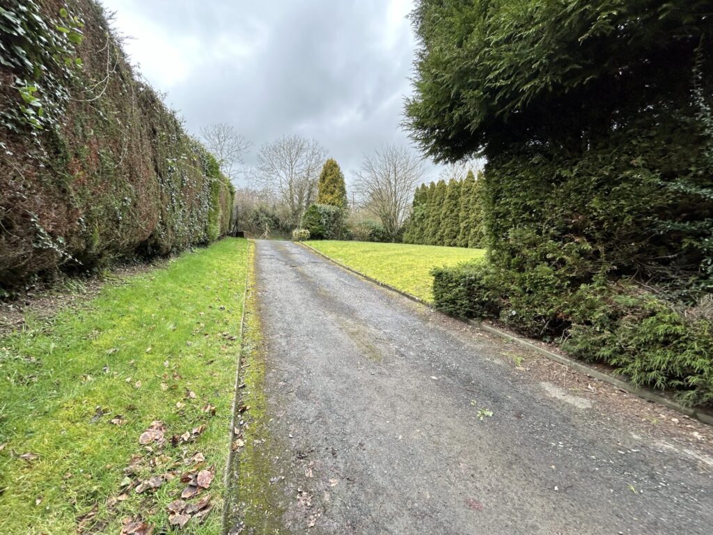 2 The Paddock, Mount Avenue, Dundalk Co. Louth – A91 H2WH 2 The Paddock, Mount Avenue, Dundalk Co. Louth – A91 H2WH