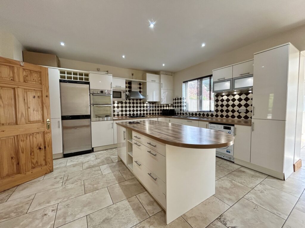 26 Parkwood, Roschoill, Drogheda, Co.Louth