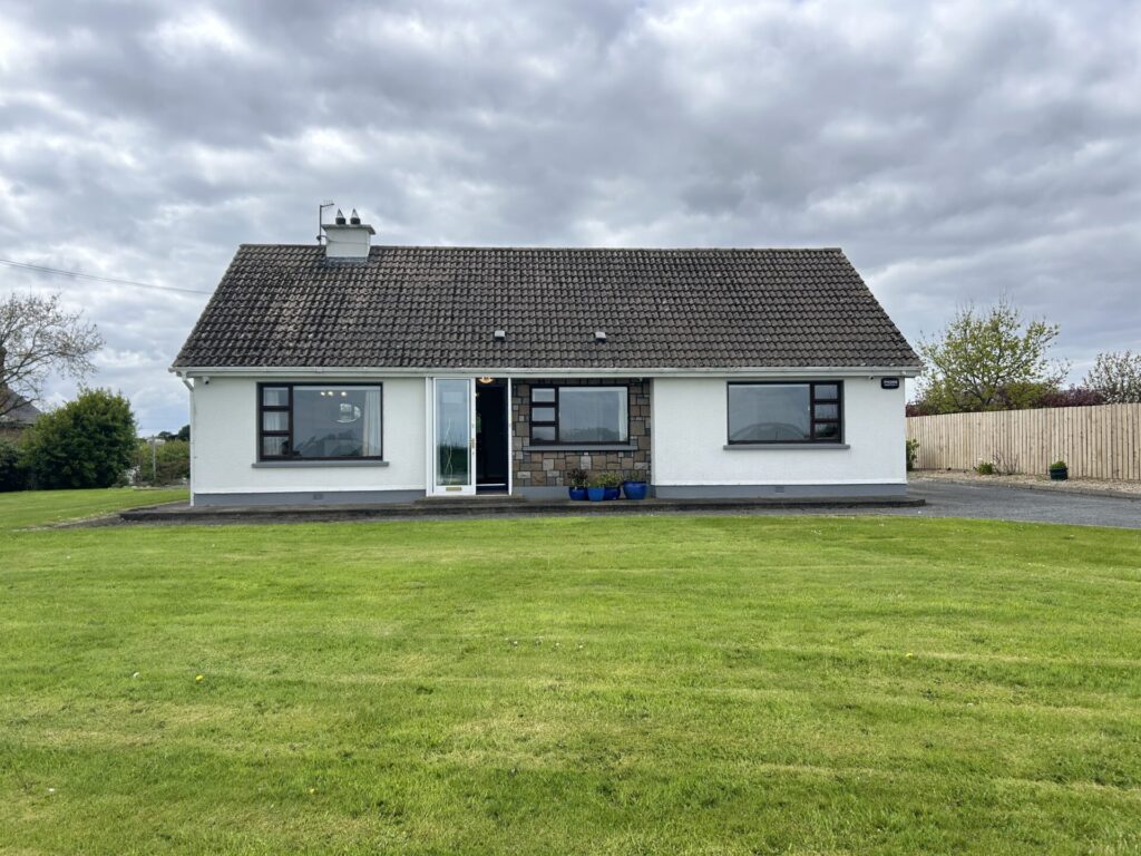 Ballagan, Greenore, Co. Louth – A91 FK77