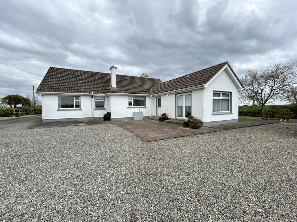 Ballagan, Greenore, Co. Louth – A91 FK77