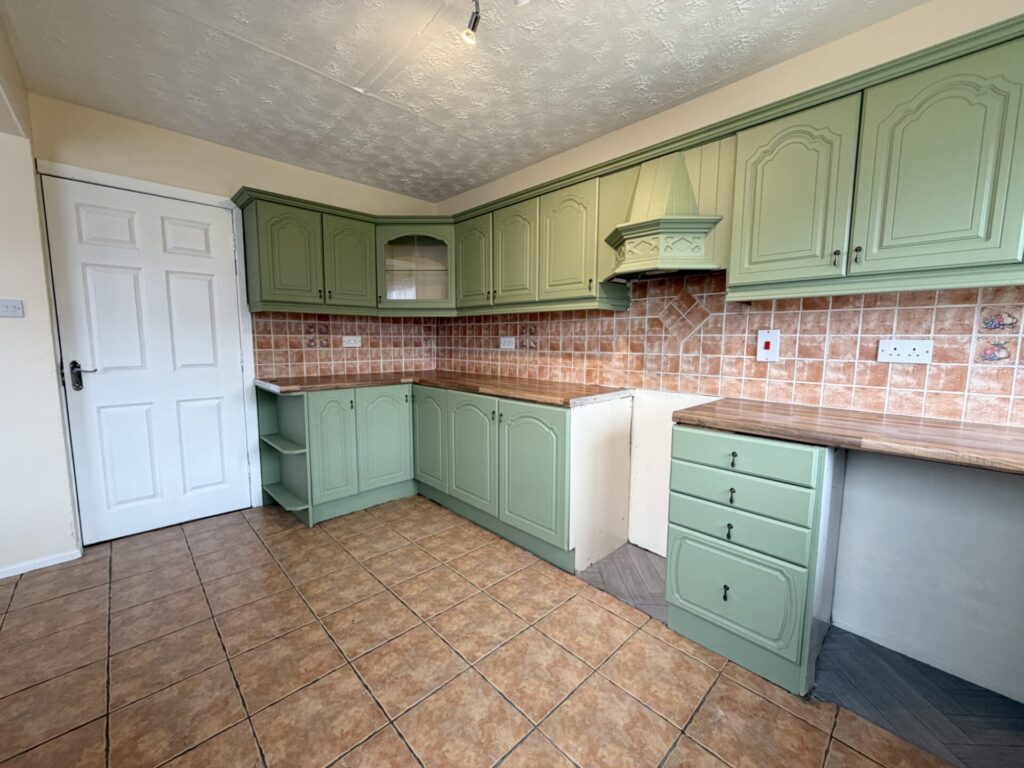 “Suaimhneas”, 19 Holly Park, Bay Estate, Dundalk, Co. Louth – A91 A2H3 “Suaimhneas”, 19 Holly Park, Bay Estate, Dundalk, Co. Louth – A91 A2H3