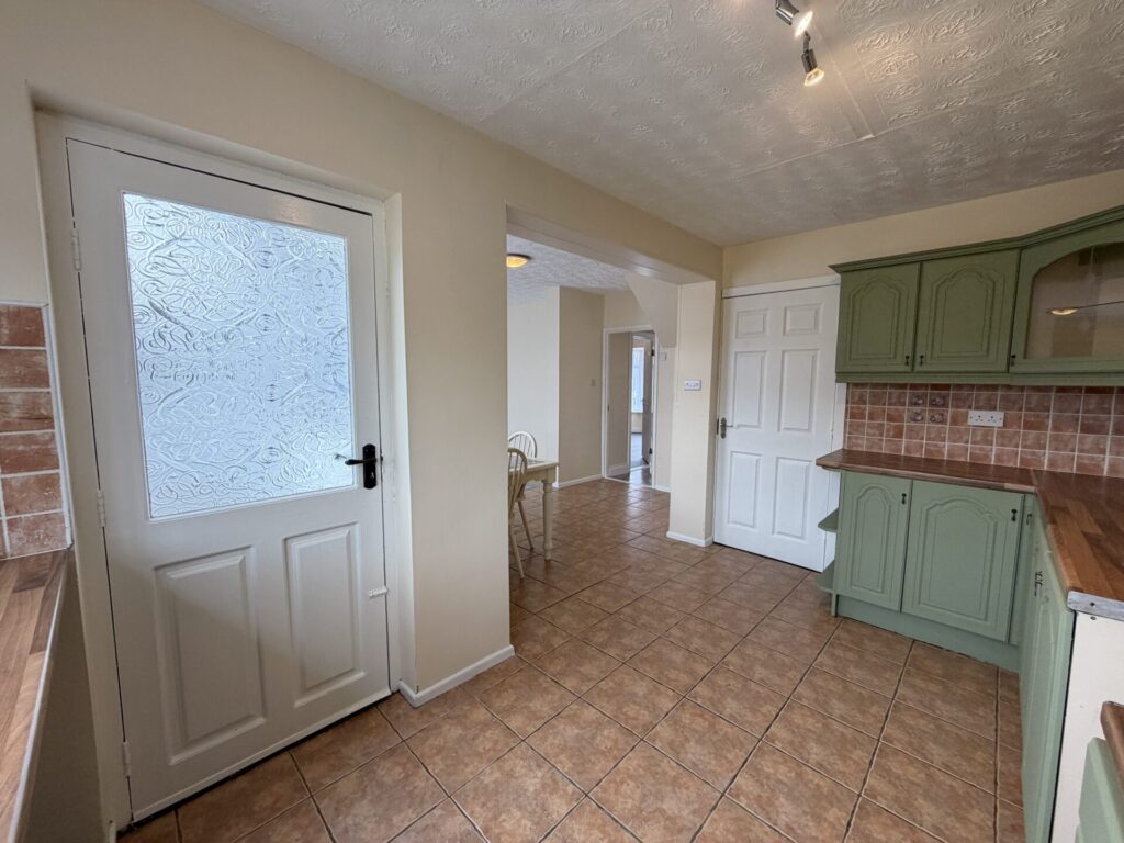 “Suaimhneas”, 19 Holly Park, Bay Estate, Dundalk, Co. Louth – A91 A2H3 “Suaimhneas”, 19 Holly Park, Bay Estate, Dundalk, Co. Louth – A91 A2H3