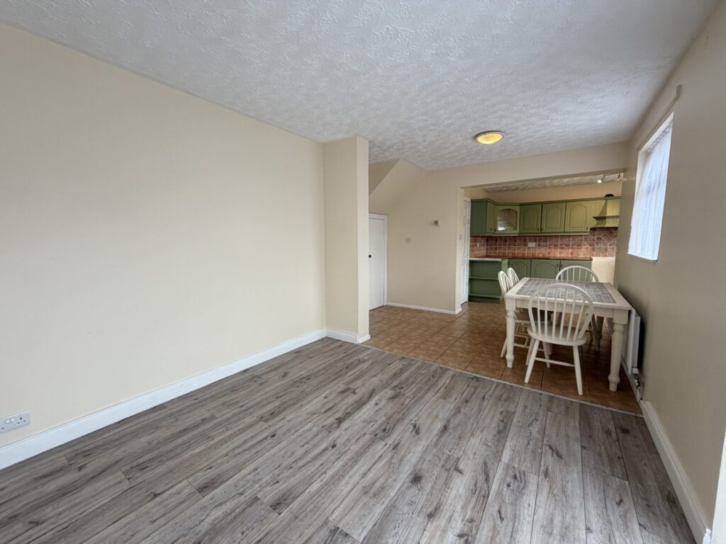 “Suaimhneas”, 19 Holly Park, Bay Estate, Dundalk, Co. Louth – A91 A2H3 “Suaimhneas”, 19 Holly Park, Bay Estate, Dundalk, Co. Louth – A91 A2H3