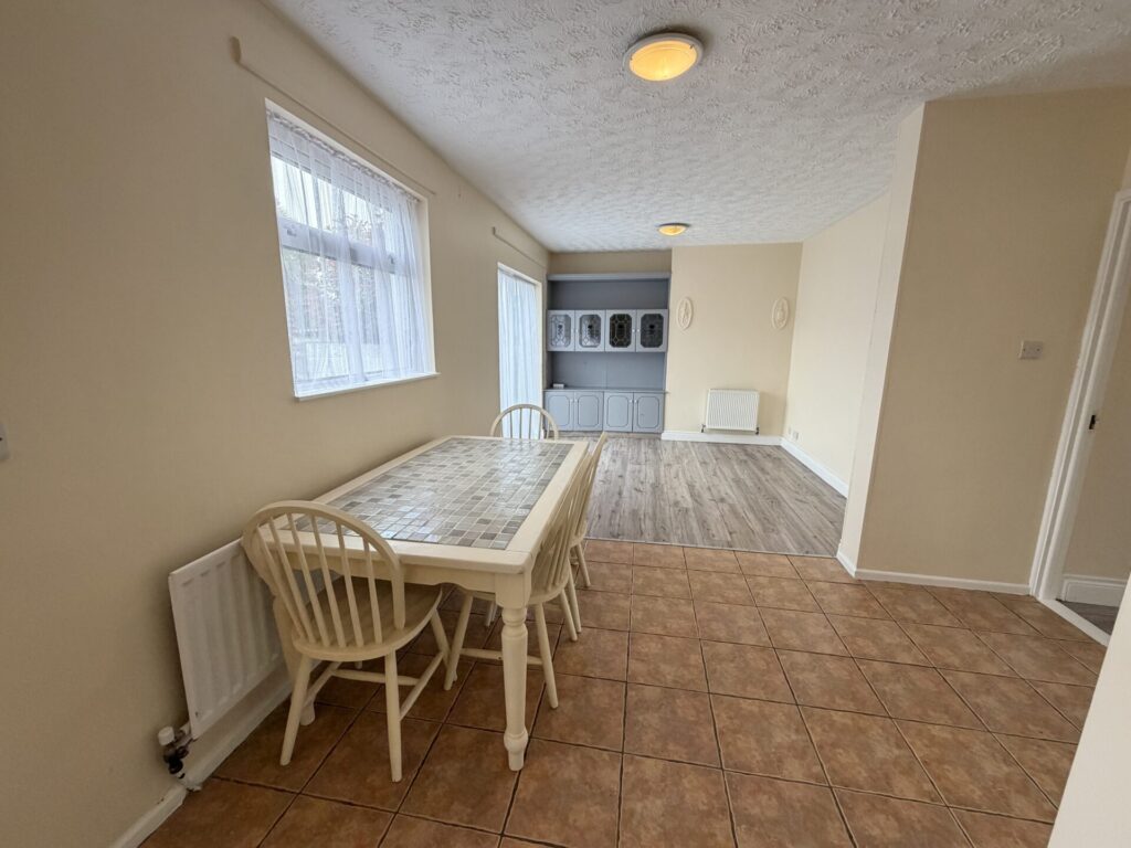 “Suaimhneas”, 19 Holly Park, Bay Estate, Dundalk, Co. Louth – A91 A2H3 “Suaimhneas”, 19 Holly Park, Bay Estate, Dundalk, Co. Louth – A91 A2H3