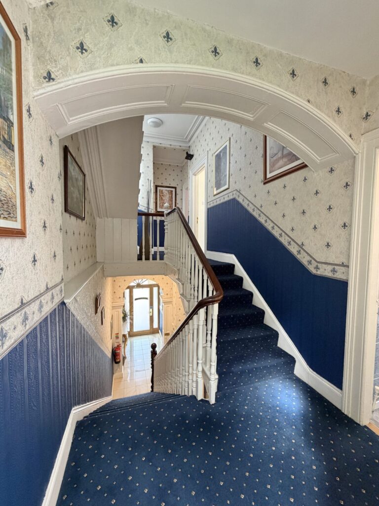 “Ardrose”, 5 The Crescent, Dundalk, Co. Louth – A91 K521 “Ardrose”, 5 The Crescent, Dundalk, Co. Louth – A91 K521