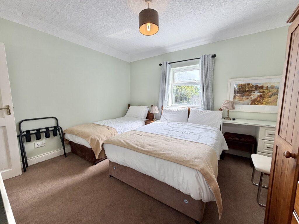 “Ardrose”, 5 The Crescent, Dundalk, Co. Louth – A91 K521 “Ardrose”, 5 The Crescent, Dundalk, Co. Louth – A91 K521