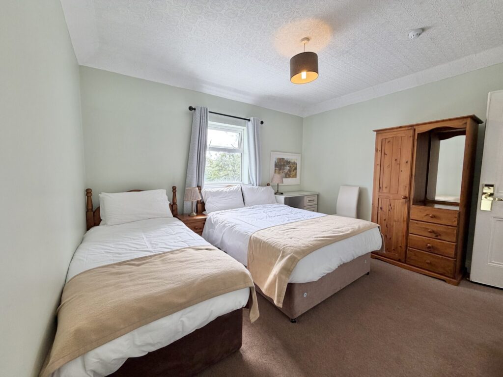 “Ardrose”, 5 The Crescent, Dundalk, Co. Louth – A91 K521 “Ardrose”, 5 The Crescent, Dundalk, Co. Louth – A91 K521