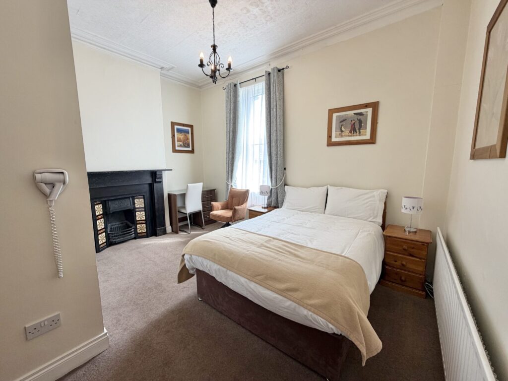 “Ardrose”, 5 The Crescent, Dundalk, Co. Louth – A91 K521 “Ardrose”, 5 The Crescent, Dundalk, Co. Louth – A91 K521