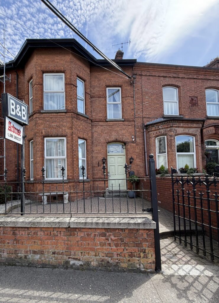 “Ardrose”, 5 The Crescent, Dundalk, Co. Louth – A91 K521 “Ardrose”, 5 The Crescent, Dundalk, Co. Louth – A91 K521