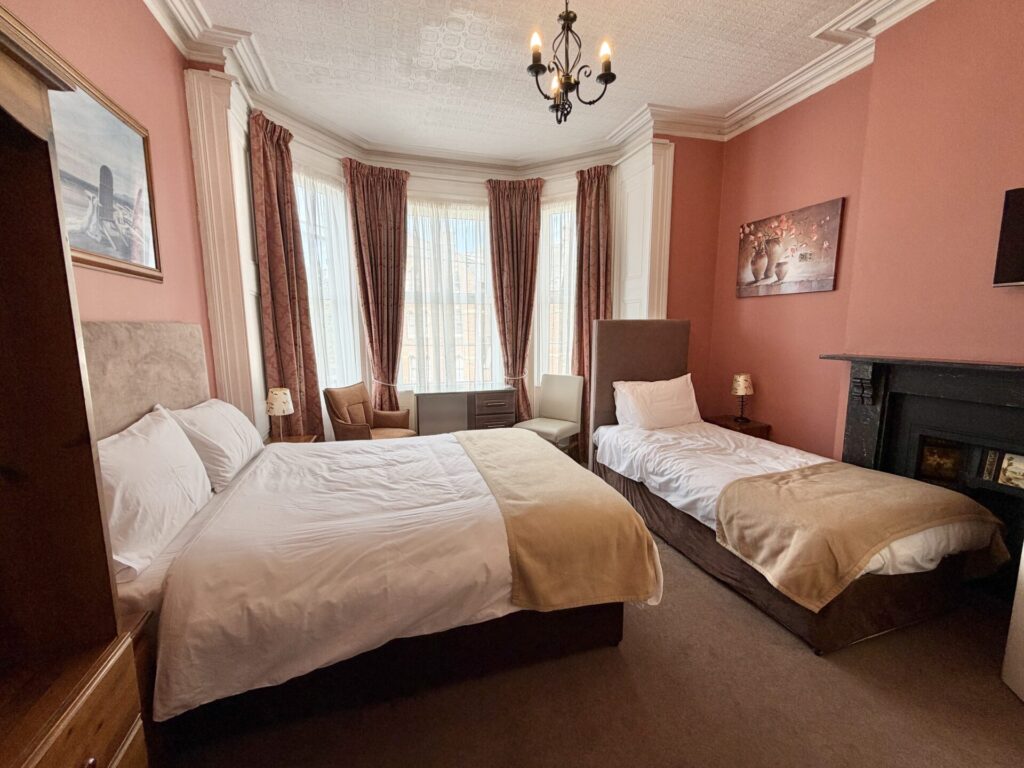 “Ardrose”, 5 The Crescent, Dundalk, Co. Louth – A91 K521 “Ardrose”, 5 The Crescent, Dundalk, Co. Louth – A91 K521