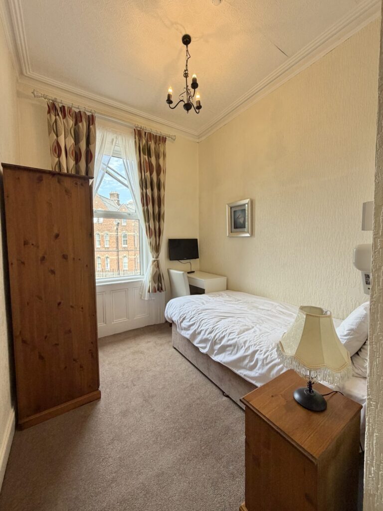 “Ardrose”, 5 The Crescent, Dundalk, Co. Louth – A91 K521 “Ardrose”, 5 The Crescent, Dundalk, Co. Louth – A91 K521