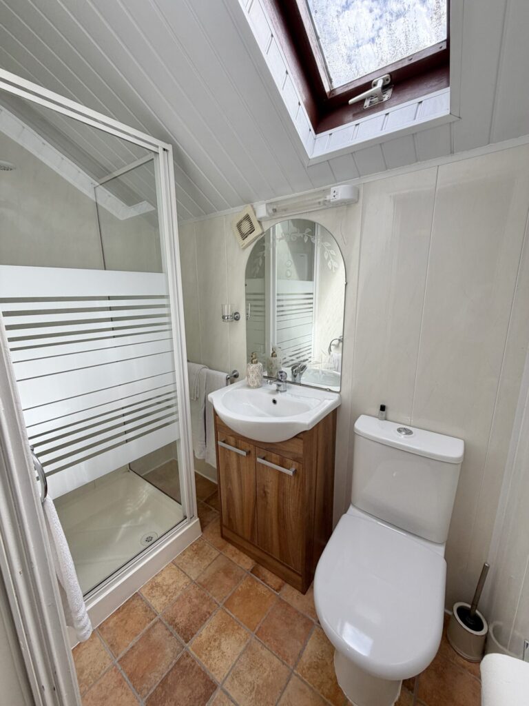 “Ardrose”, 5 The Crescent, Dundalk, Co. Louth – A91 K521 “Ardrose”, 5 The Crescent, Dundalk, Co. Louth – A91 K521