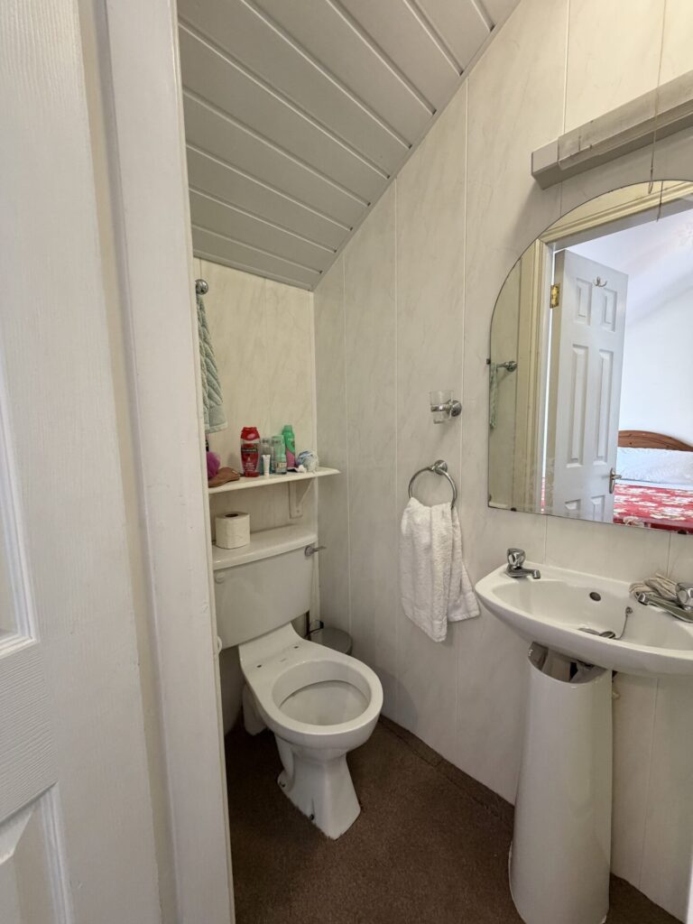 “Ardrose”, 5 The Crescent, Dundalk, Co. Louth – A91 K521 “Ardrose”, 5 The Crescent, Dundalk, Co. Louth – A91 K521