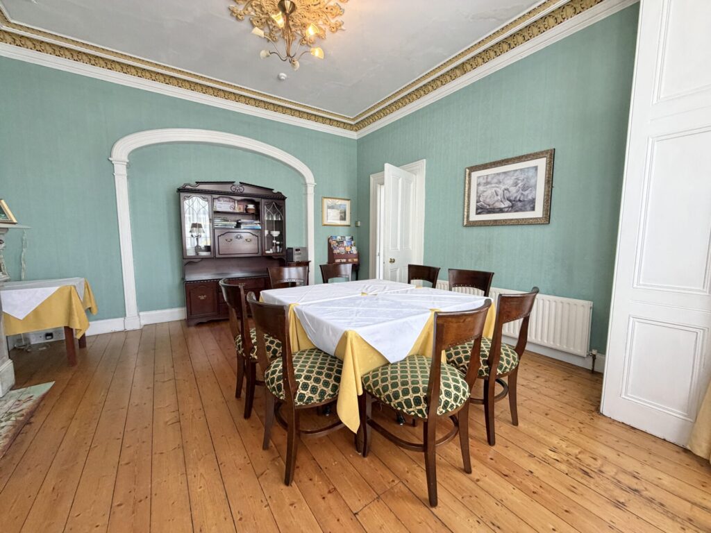 “Ardrose”, 5 The Crescent, Dundalk, Co. Louth – A91 K521 “Ardrose”, 5 The Crescent, Dundalk, Co. Louth – A91 K521