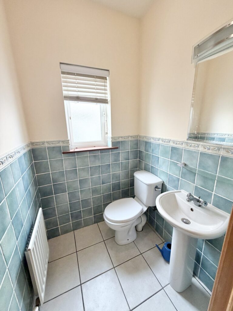 7 Marine Crescent, Blackrock Cove, Blackrock, Co. Louth – A91 AE98 7 Marine Crescent, Blackrock Cove, Blackrock, Co. Louth – A91 AE98