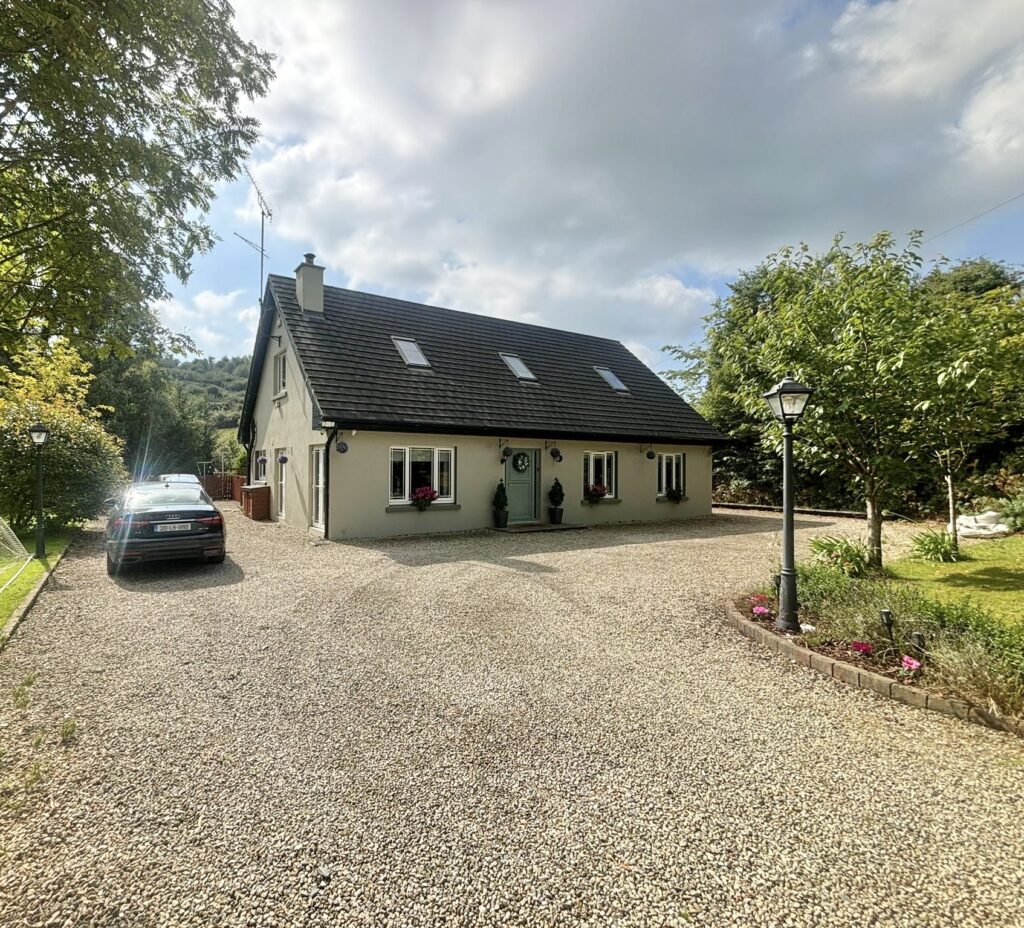 Hillview House, Greatwood, Ardee, Co. Louth, A92V5W7